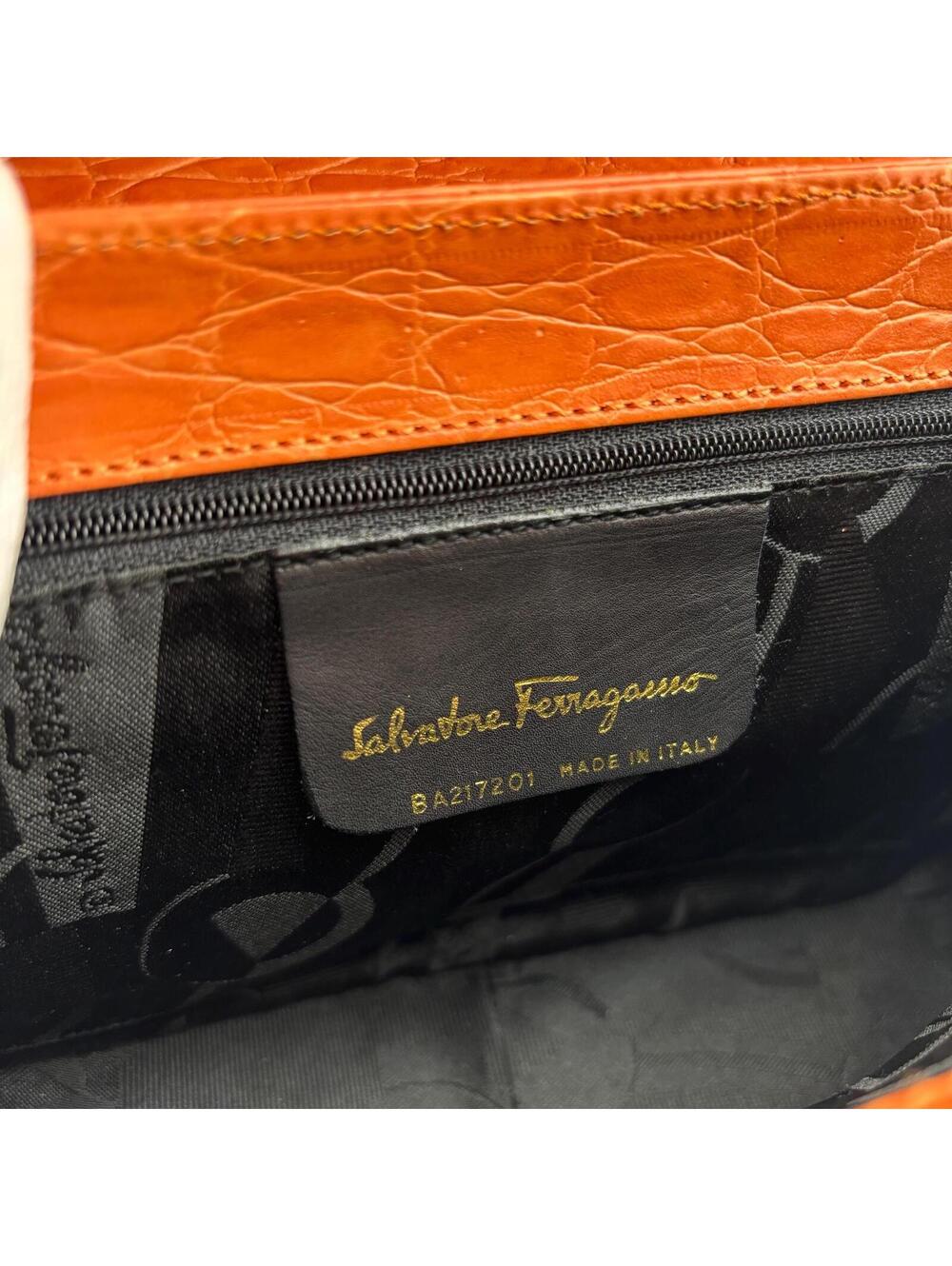 Salvatore Ferragamo Vintage Croc Embossed Leather Shoulder Bag Orange Gancini - Picture 7 of 7